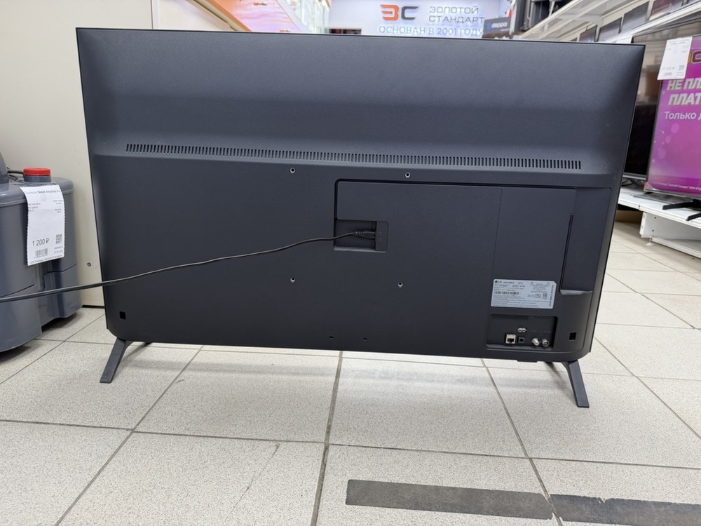 LCD Телевизор LG 43UA74006LB
