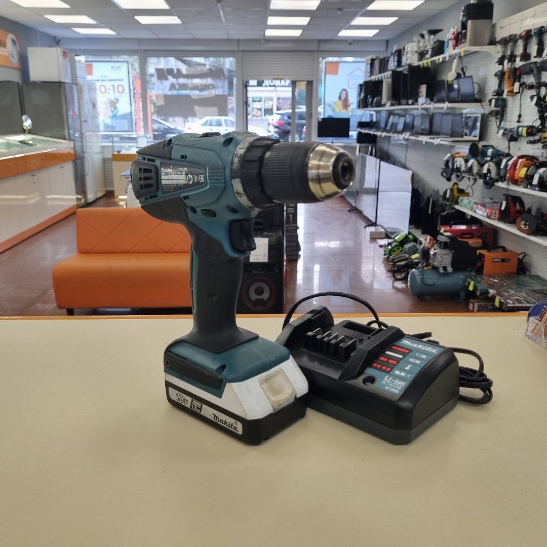 Шуруповерт Makita DF457D
