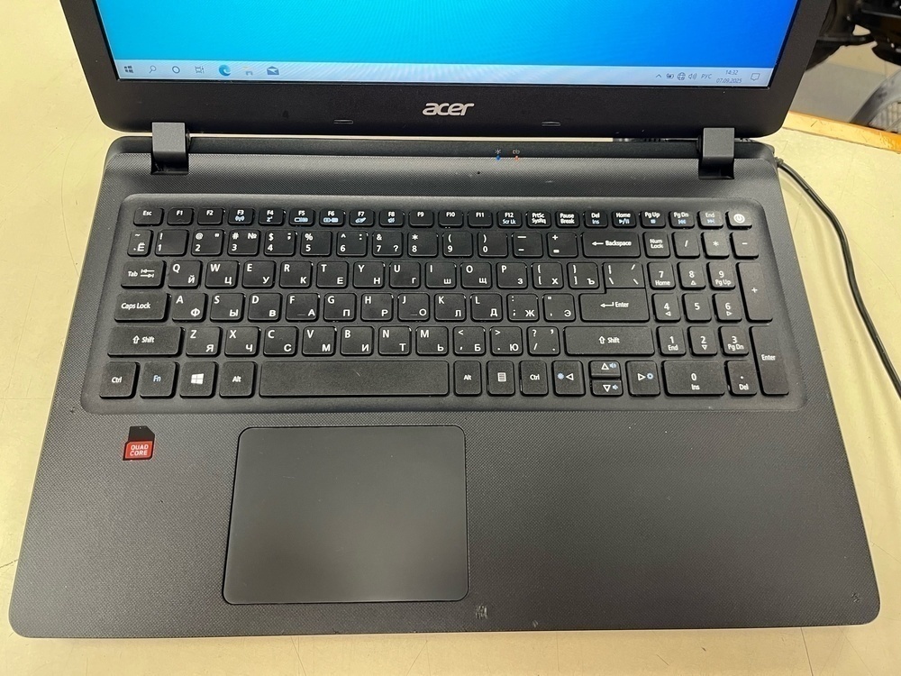 Ноутбук Acer; A4-7210, Radeon R3 series, 4 Гб, 120 Гб, Нет