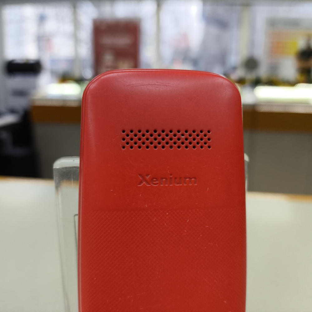 Мобильный телефон Philips E109