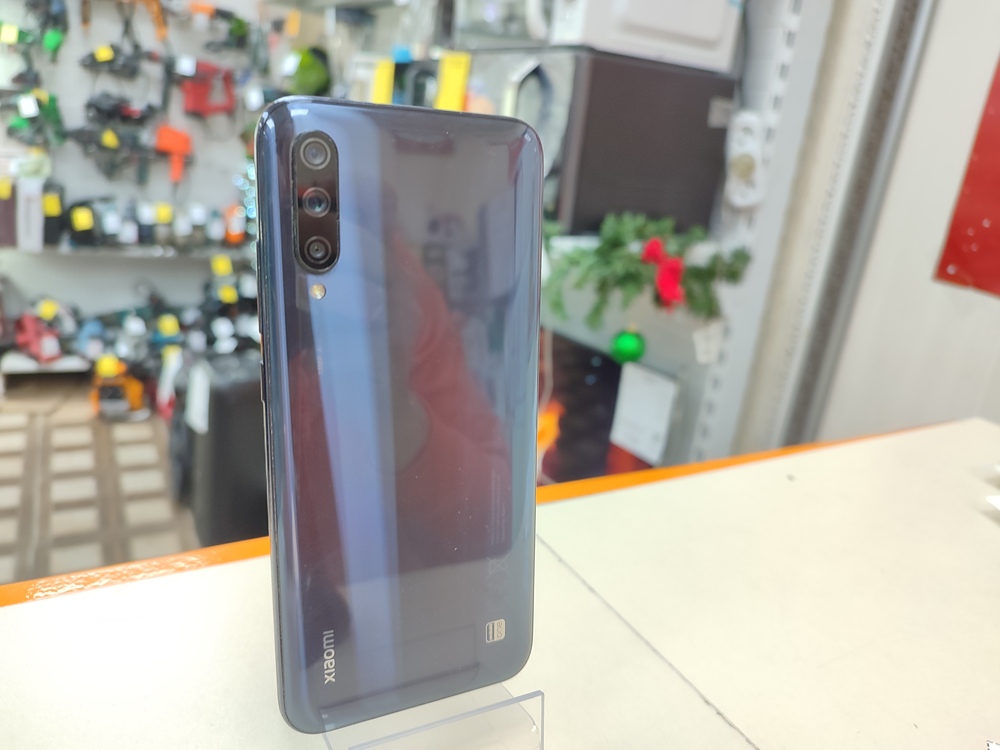 Смартфон Xiaomi Mi A3 4/64