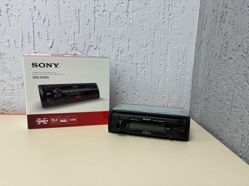 Автомагнитола SONY DSX-A110U;