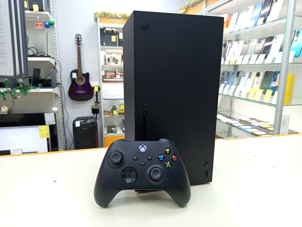 Игровая приставка Xbox Series X 1Tb