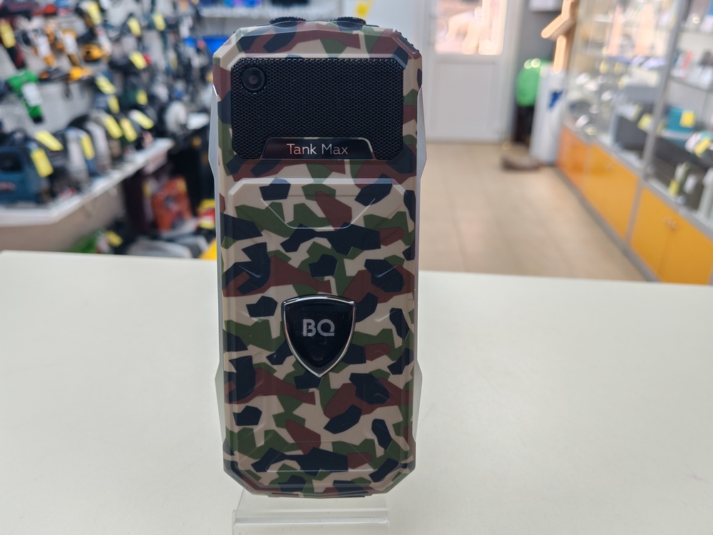 Смартфон BQ 3586 Tank Max