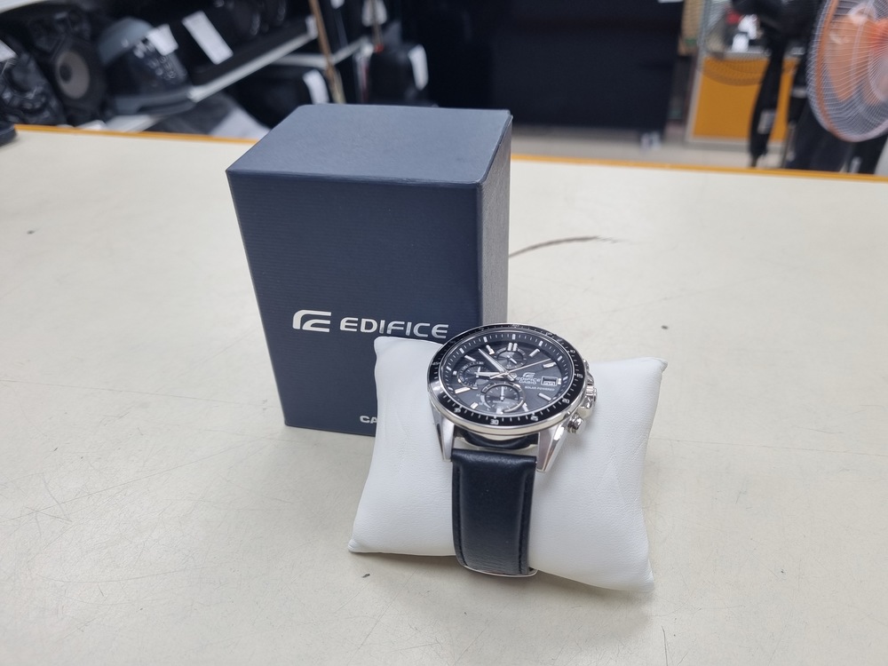 Часы наручные Casio EFS-S510L-1A