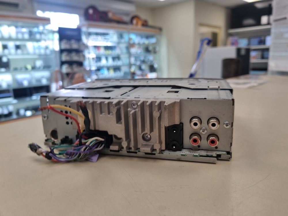 Автомагнитола Pioneer SPH-10BT