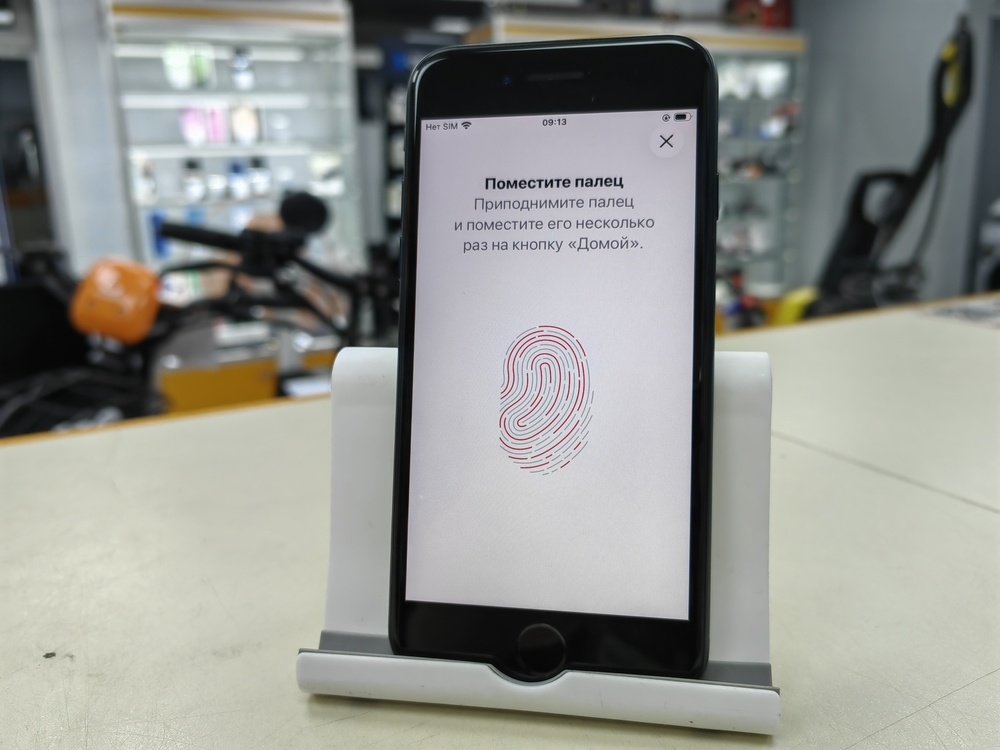 Смартфон Apple iPhone SE 2020 128Gb