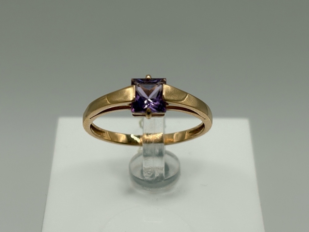 02-51-0300-01 КОЛЬЦО С КАМНЕМ (Au 585)