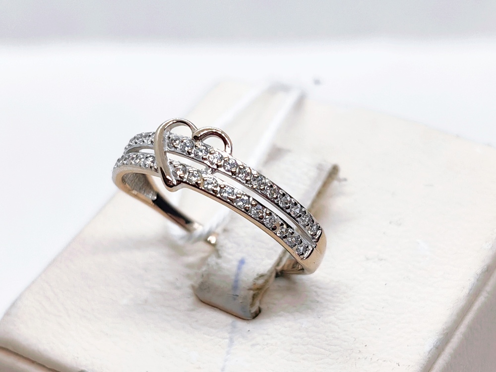 КОЛЬЦО С КАМНЯМИ (Au 585)