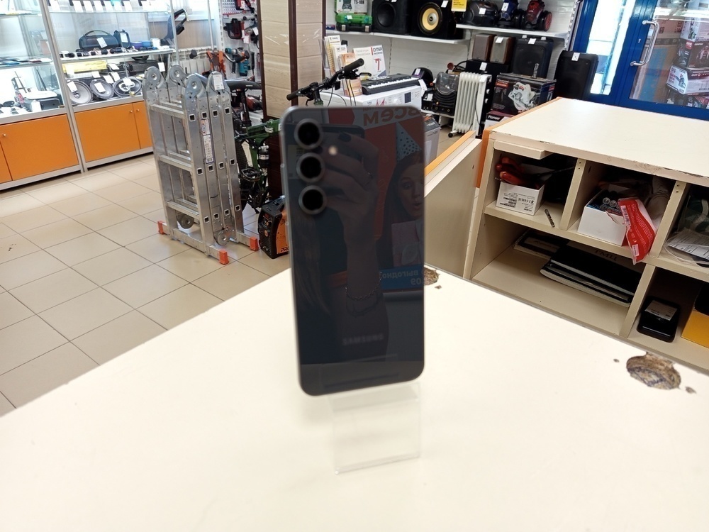 Смартфон Samsung Galaxy S23 FE 8/128