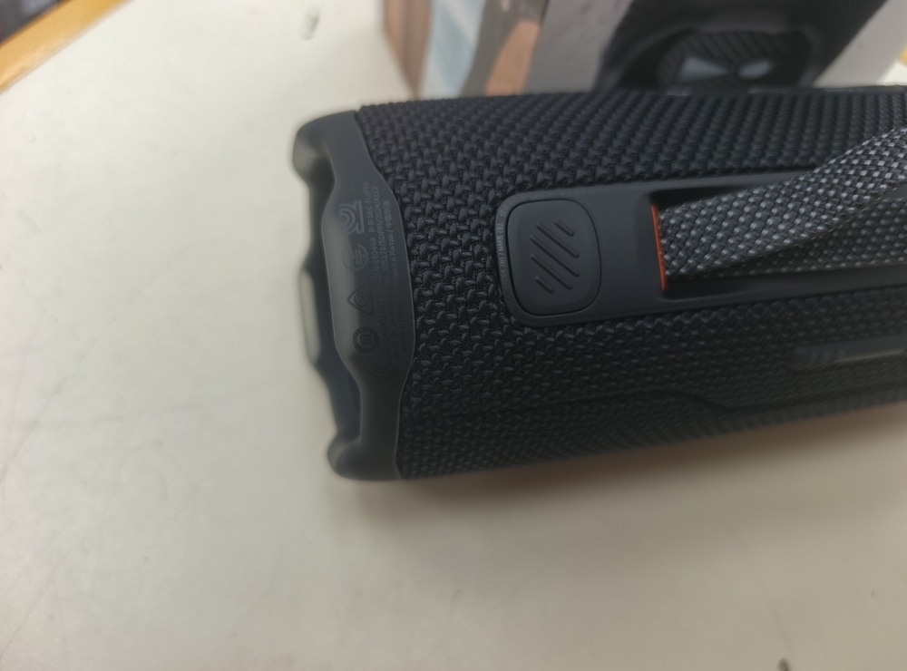 Портативная акустика JBL Flip 7