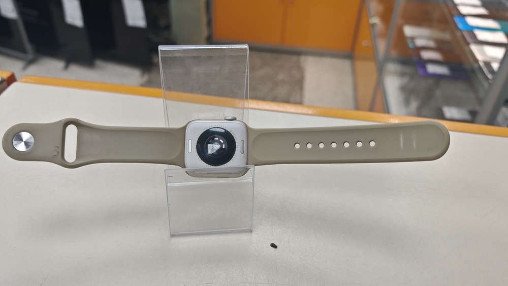 Смарт-часы Apple Watch SE 2025 40mm