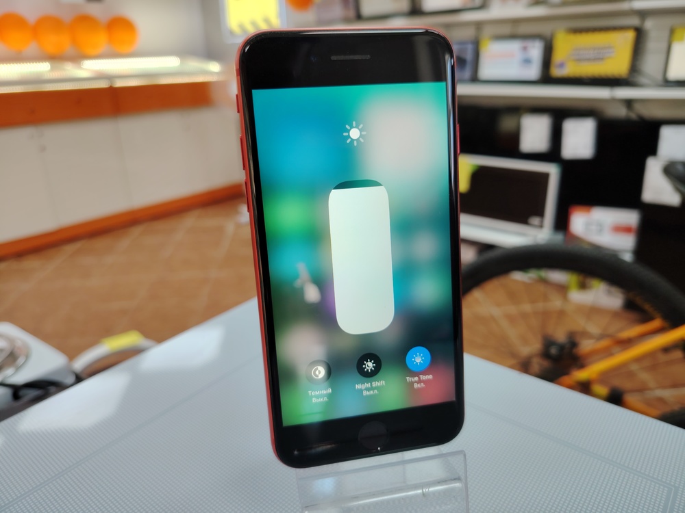 Смартфон Apple iPhone SE 2020 64Gb