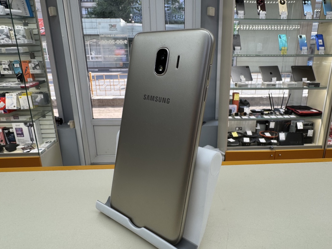 Смартфон Samsung Galaxy J4 2018 3/32