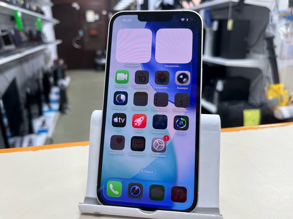 Смартфон Apple iPhone 13 128Gb