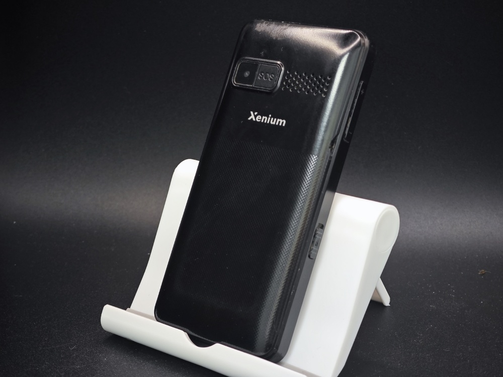 Мобильный телефон Philips XENIUM E2101