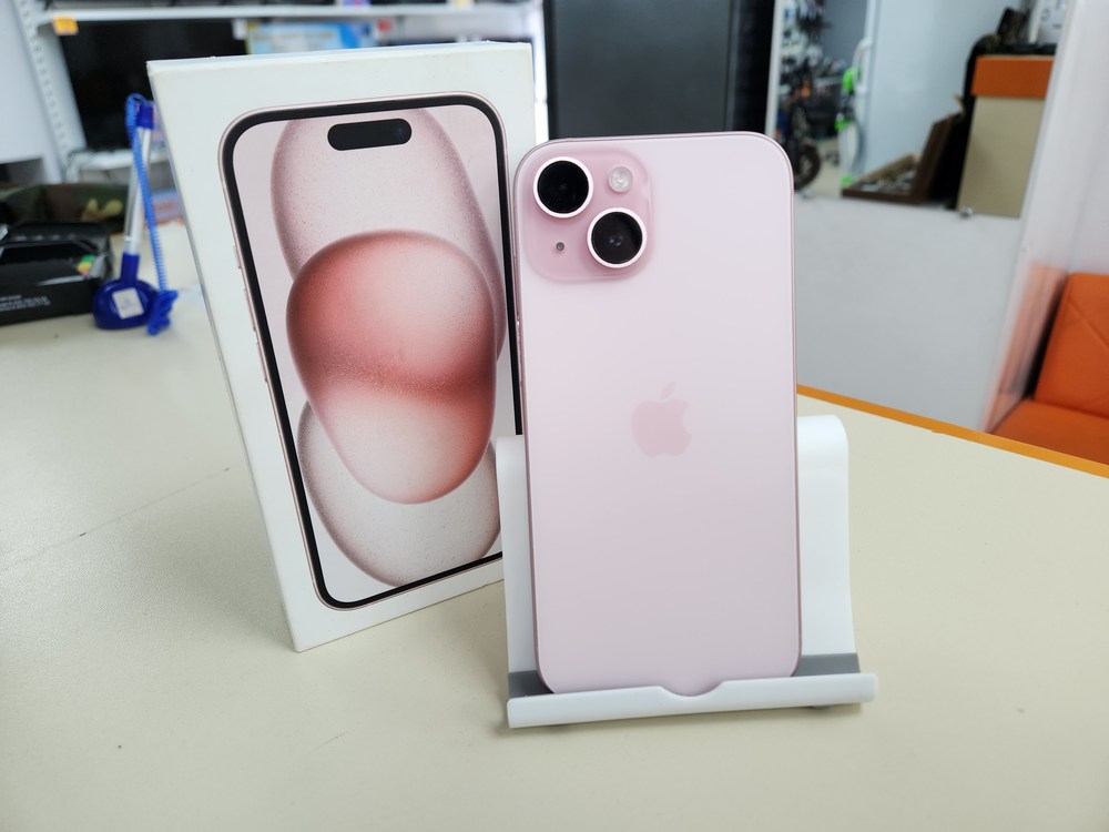 Смартфон Apple Iphone 15 256Gb