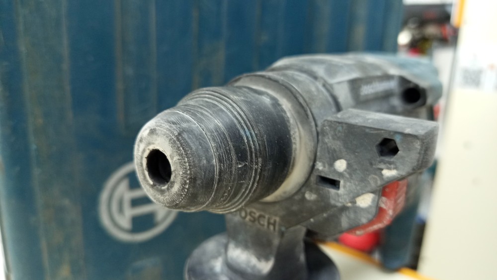 Перфоратор Bosch GBH 2-20D