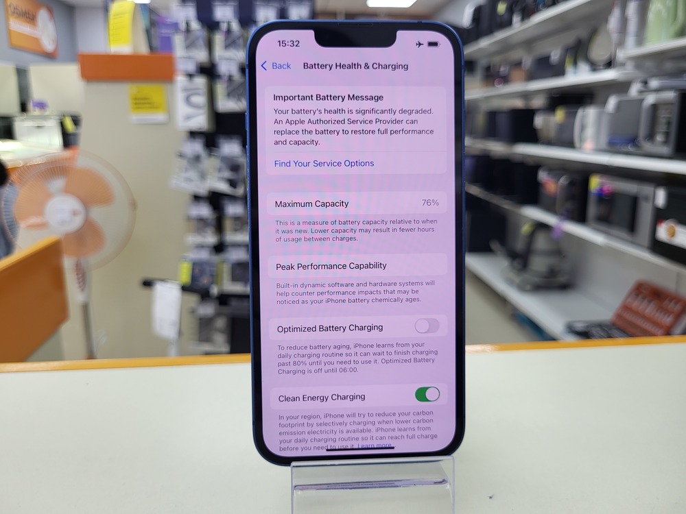Смартфон Apple iPhone 13 128Gb