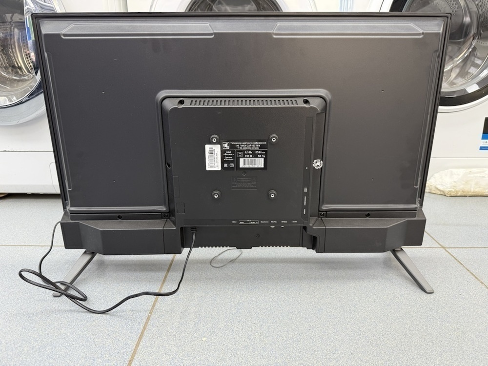 LED Телевизор HI VHIX-32F102TSY