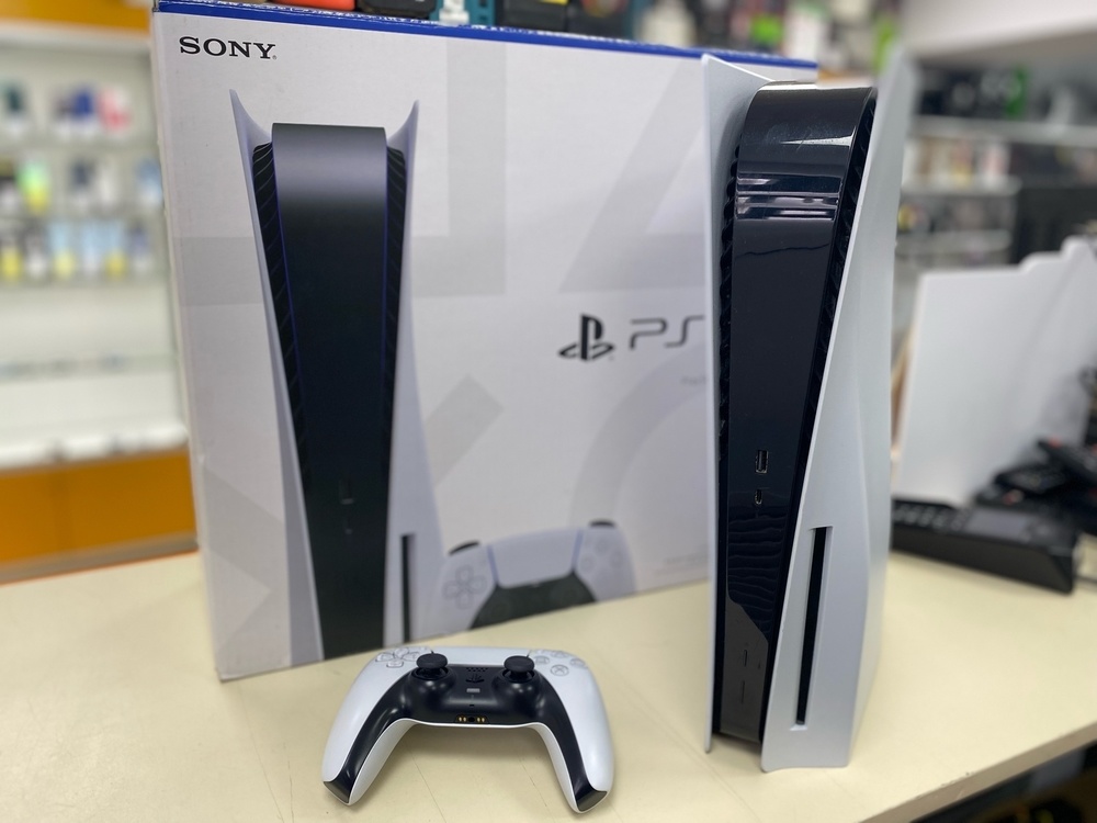 Игровая приставка PlayStation 5 825Gb (С дисководом)