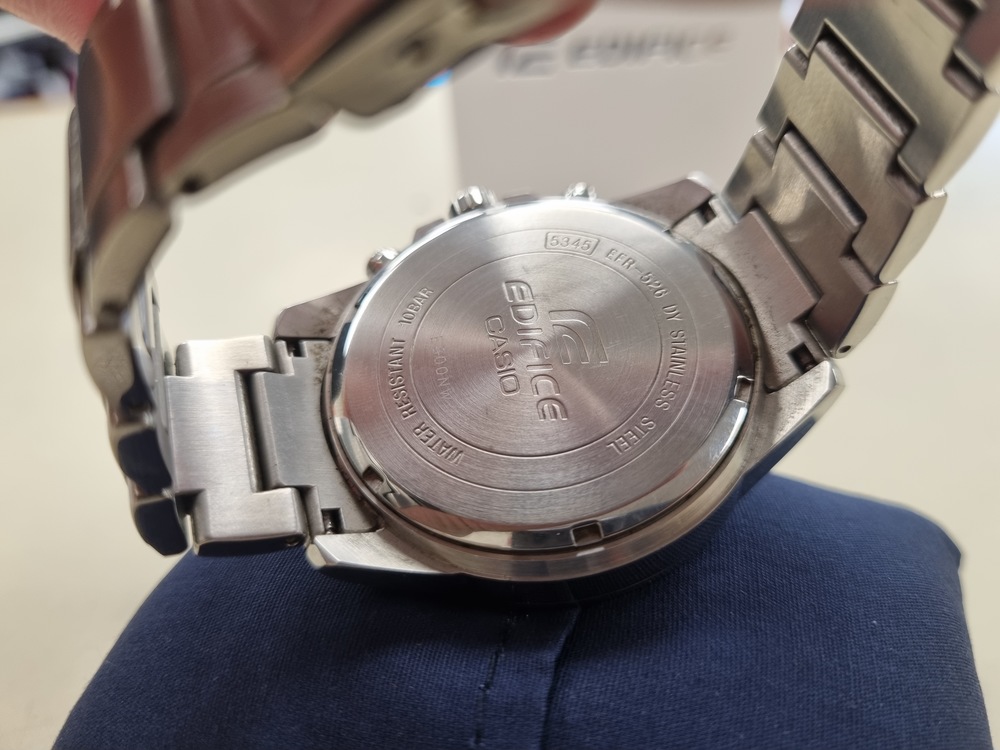 Часы наручные Casio EFR-526