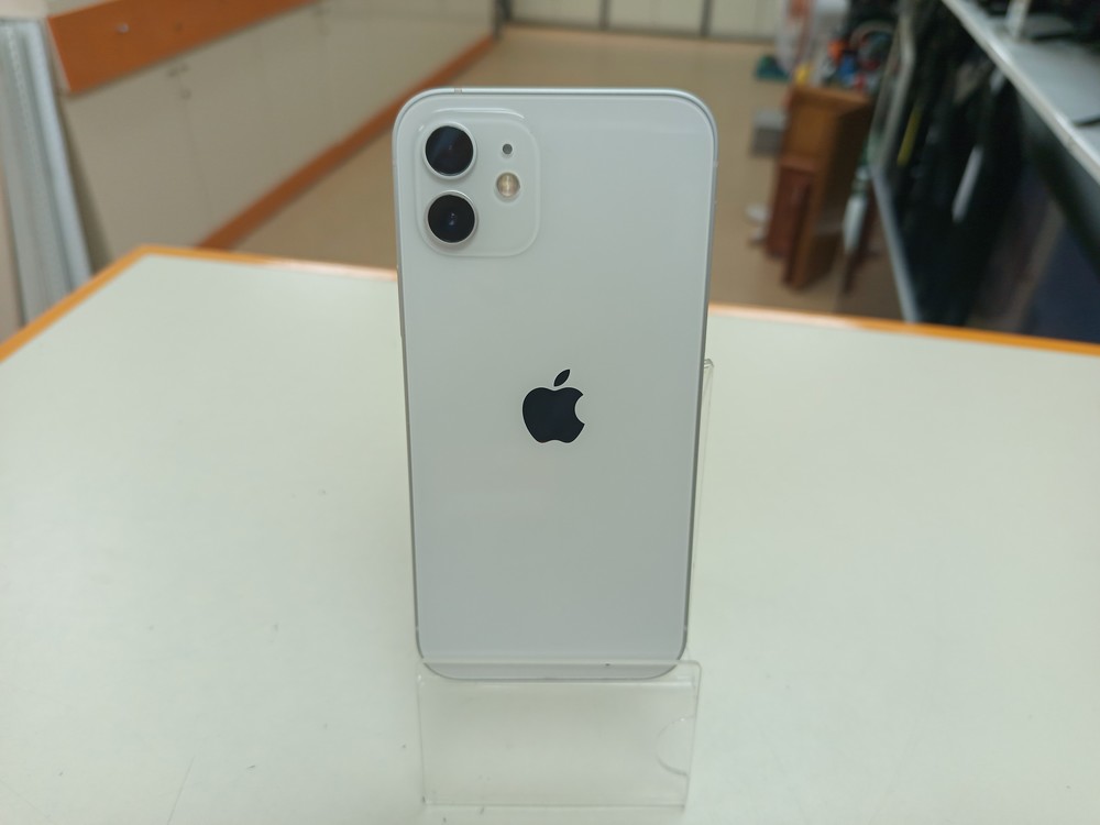 Смартфон Apple iPhone 12 64Gb
