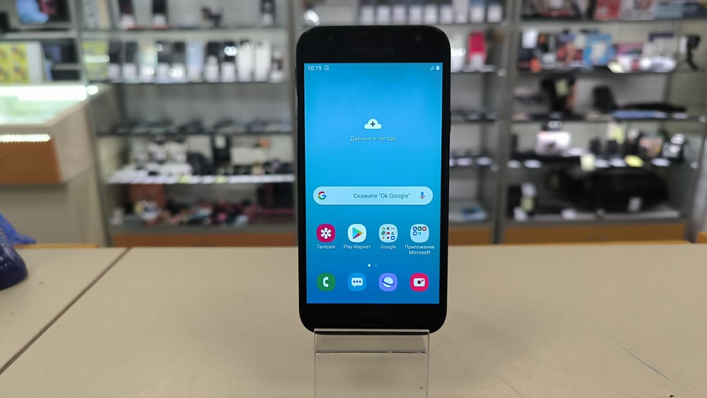 Смартфон Samsung Galaxy J3 2017 2/16