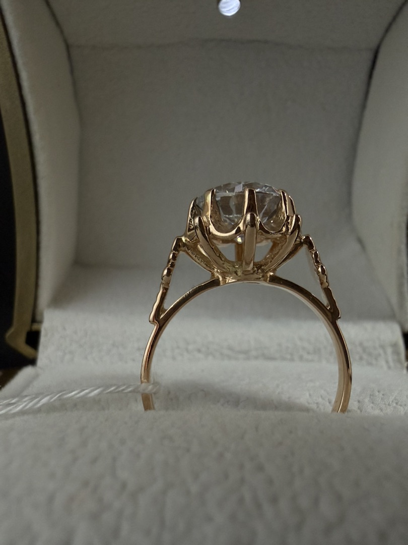 КОЛКМ583 КОЛЬЦО С КАМНЕМ (Au 583)