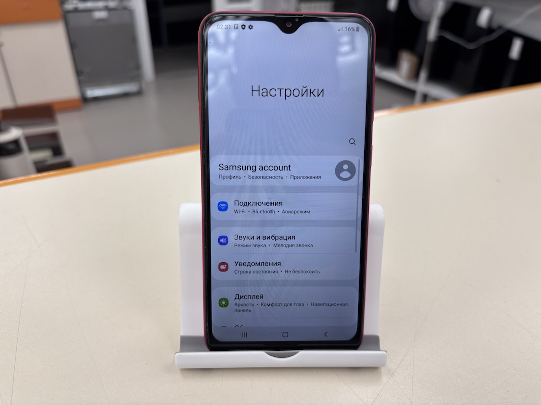 Смартфон Samsung Galaxy A10 2/32