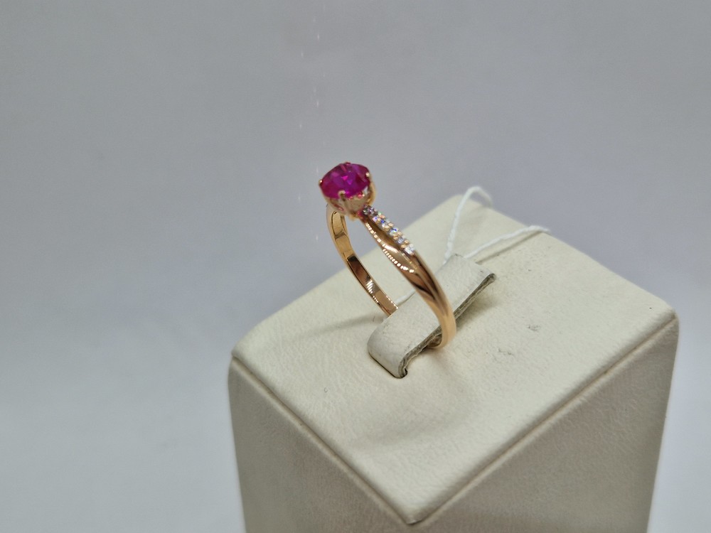 КОЛЬЦО С КАМНЯМИ (Au 585)