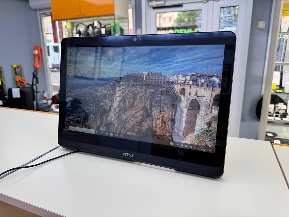 Моноблок MSI; Celeron N3160, Intel HD Graphics 400, 8 Гб, 500 Гб, Нет