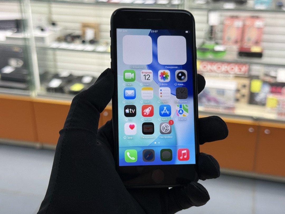 Смартфон Apple iPhone SE 2020 128Gb