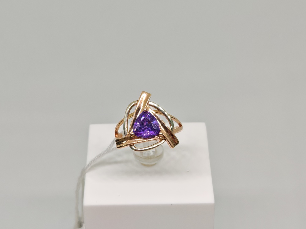 КОЛКМ585 КОЛЬЦО С КАМНЕМ (Au 585)