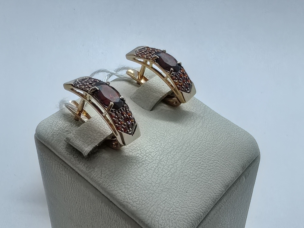 СКМИ585 СЕРЬГИ С КАМНЯМИ (Au 585)