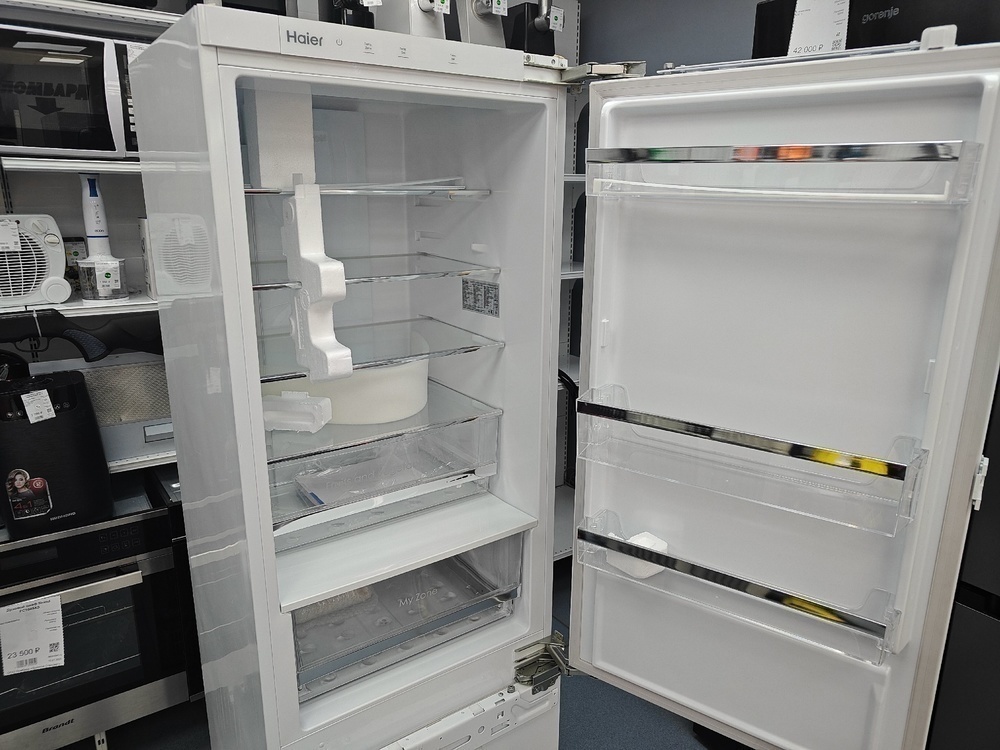 Холодильник Haier BCFT629TWRU