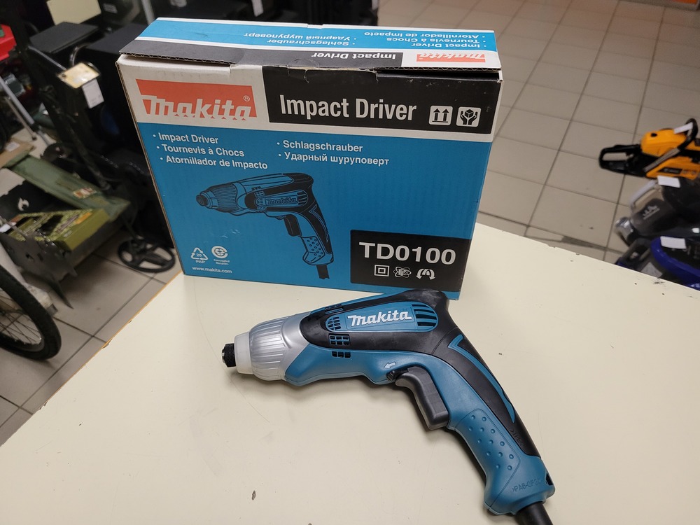 Шуруповерт Makita TD0100