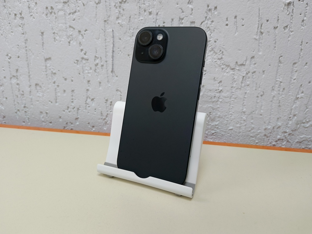Смартфон Apple Iphone 15 128Gb