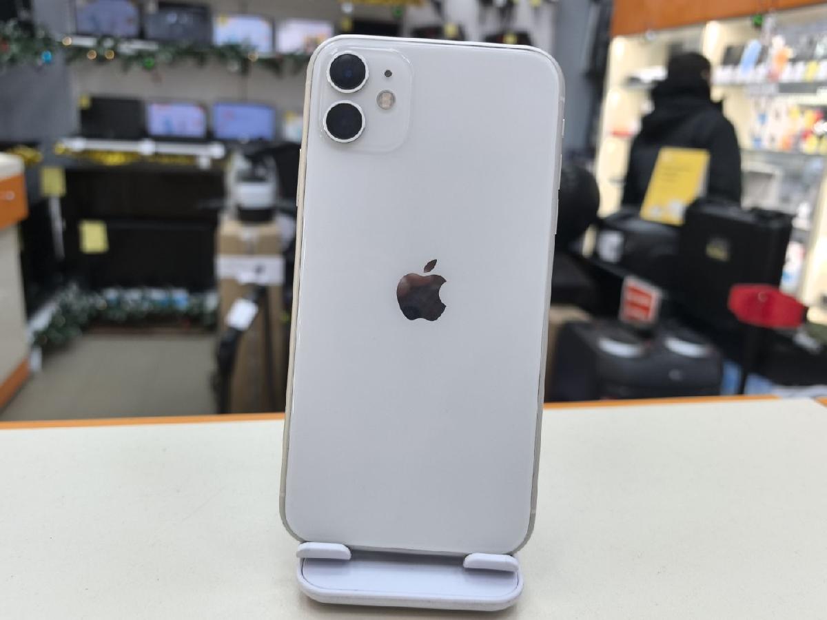 Смартфон Apple iPhone 11 64Gb