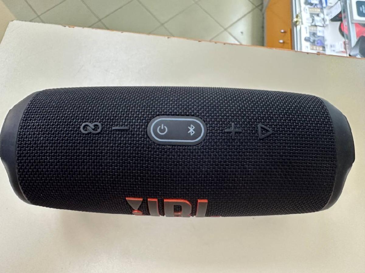 Портативная акустика JBL Charge 5