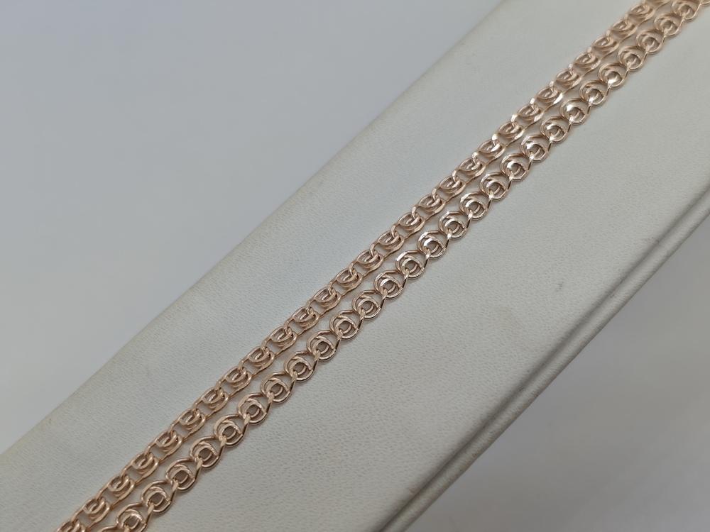 ЦЕПЬ ПУСТОТЕЛАЯ Лав (Au 585)