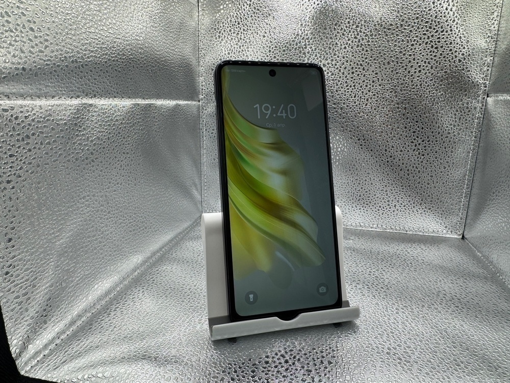 Смартфон Tecno Spark 20 Pro 12/256