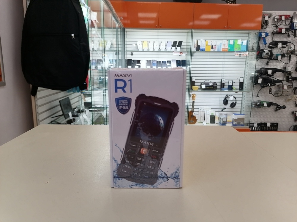Мобильный телефон Maxvi R1