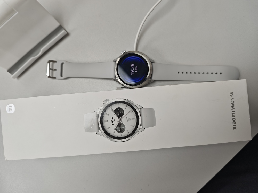 Смарт-часы Xiaomi Watch S4,