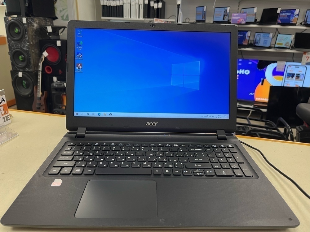 Ноутбук Acer; A4-7210, Radeon R3 series, 4 Гб, 120 Гб, Нет