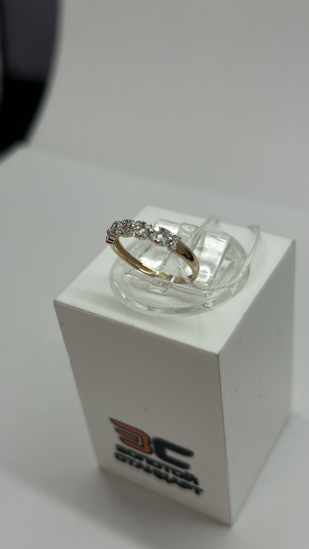 КОЛЬЦО С КАМНЯМИ (Au 585)