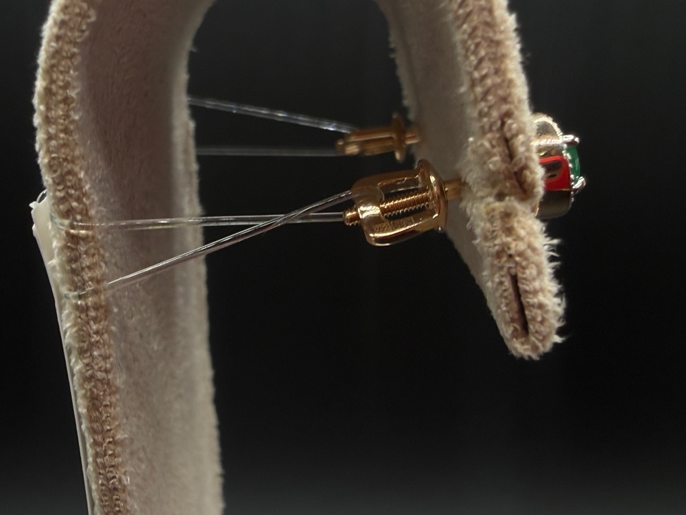 СЕРЬГИ Пусеты Бриллиант, изумруд (Au 585)