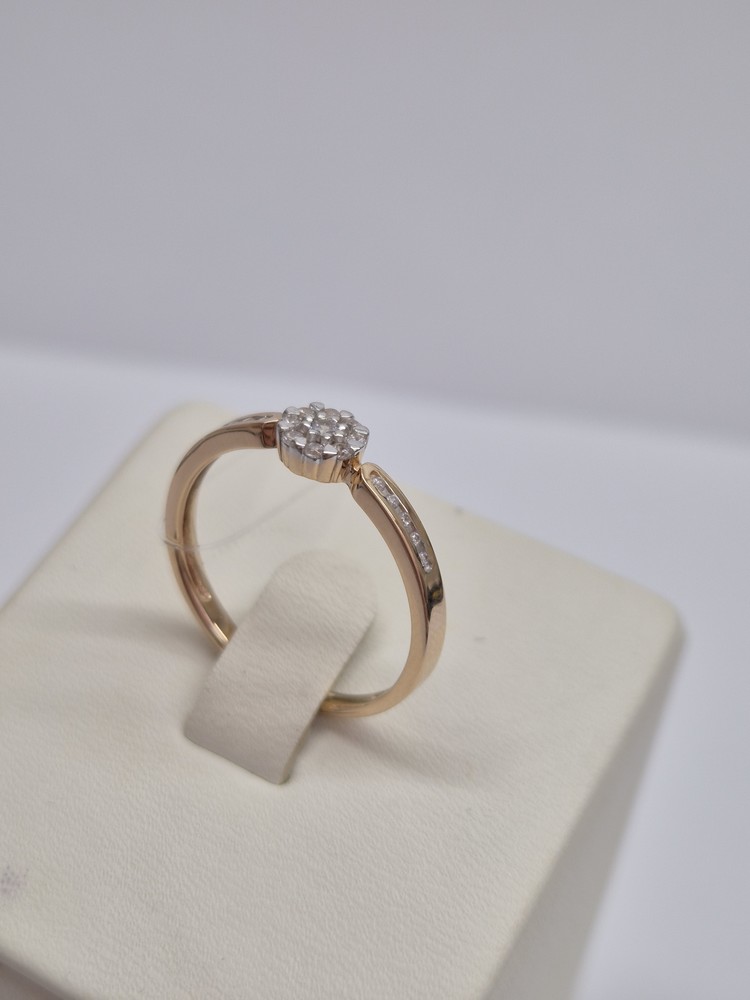 КОЛЬЦО С КАМНЯМИ (Au 585)