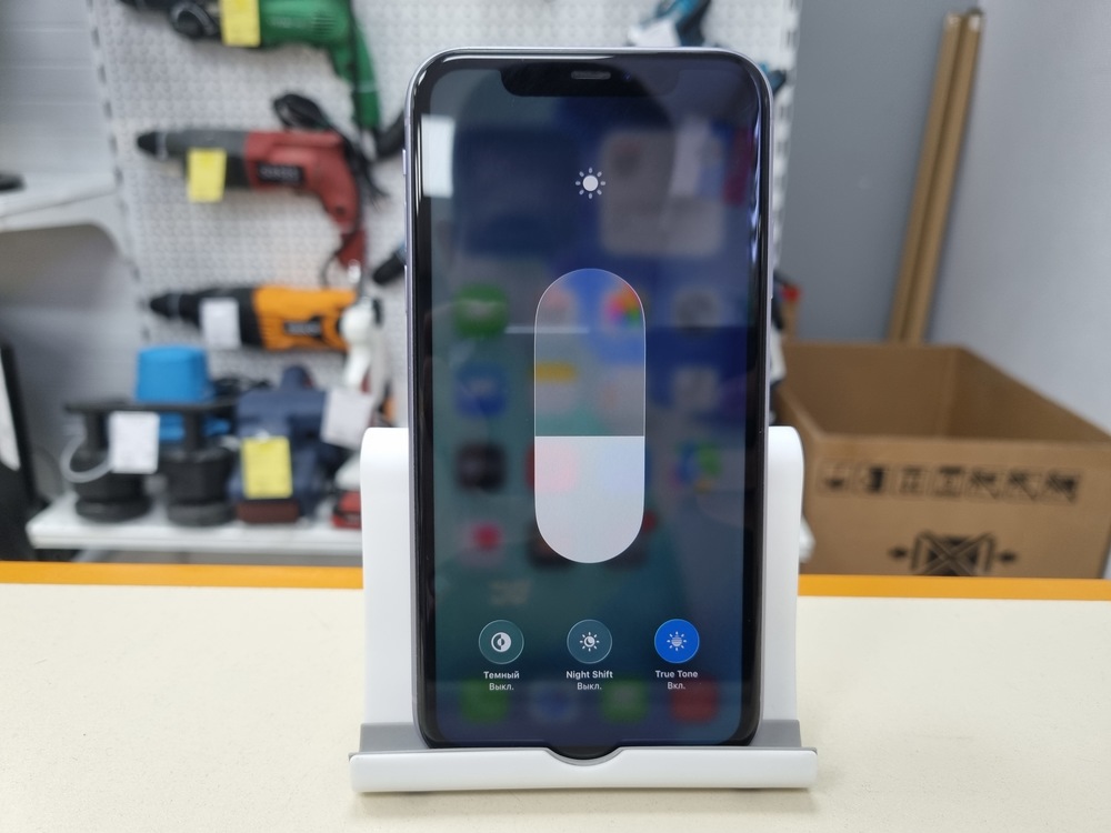 Смартфон Apple iPhone 11 64Gb