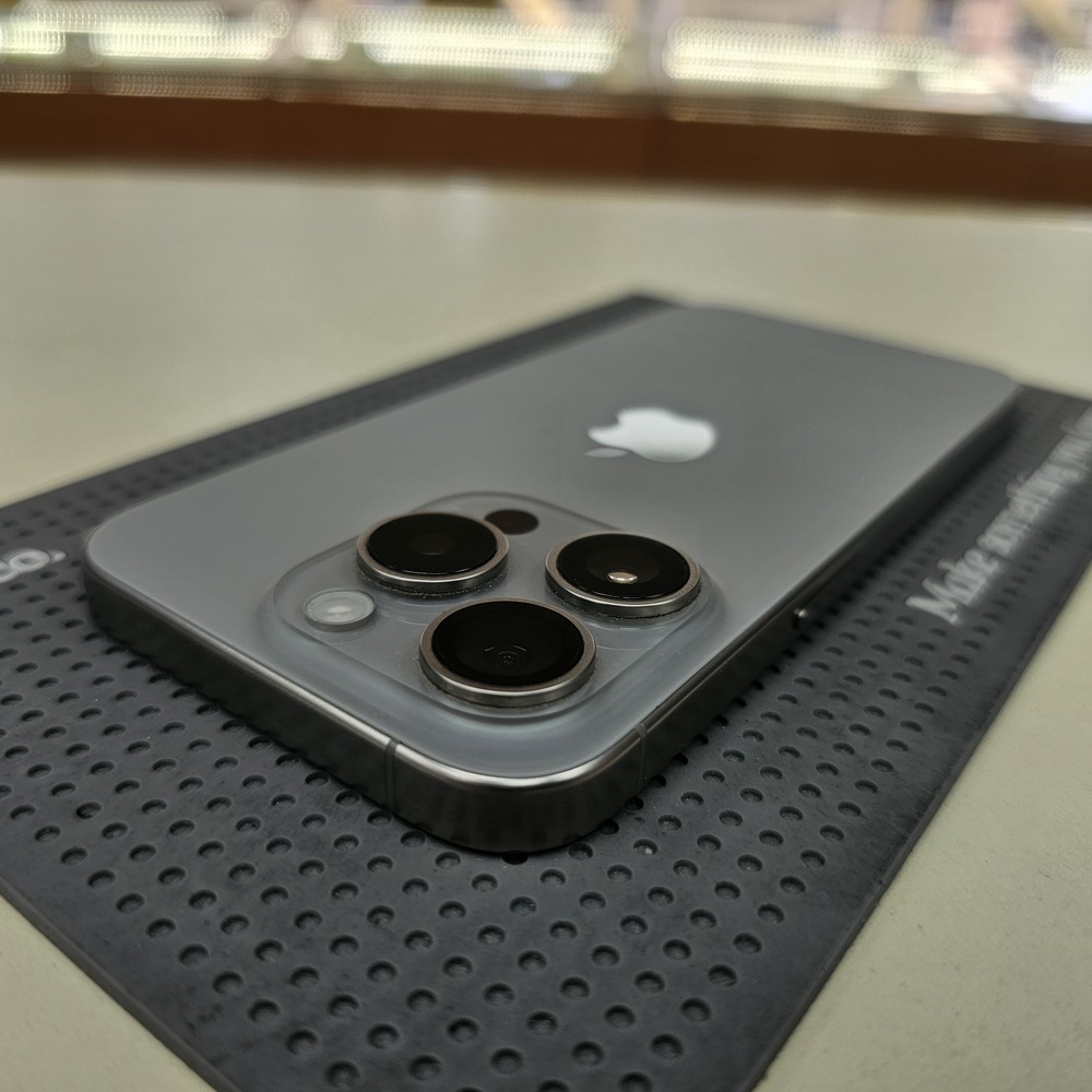 Смартфон Apple Iphone 15 Pro 256Gb